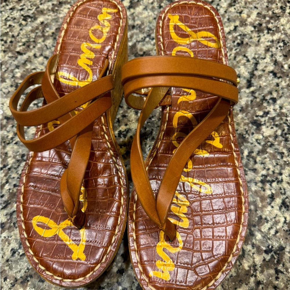 Sam Edelman wedge sandal, excellent condition. Worn only once size 8 2-3/4” wedg